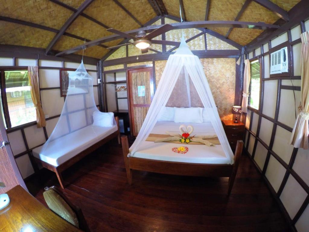Secret Paradise Resort & Turtle Sanctuary ซาน วิเซนเต ภายนอก รูปภาพ